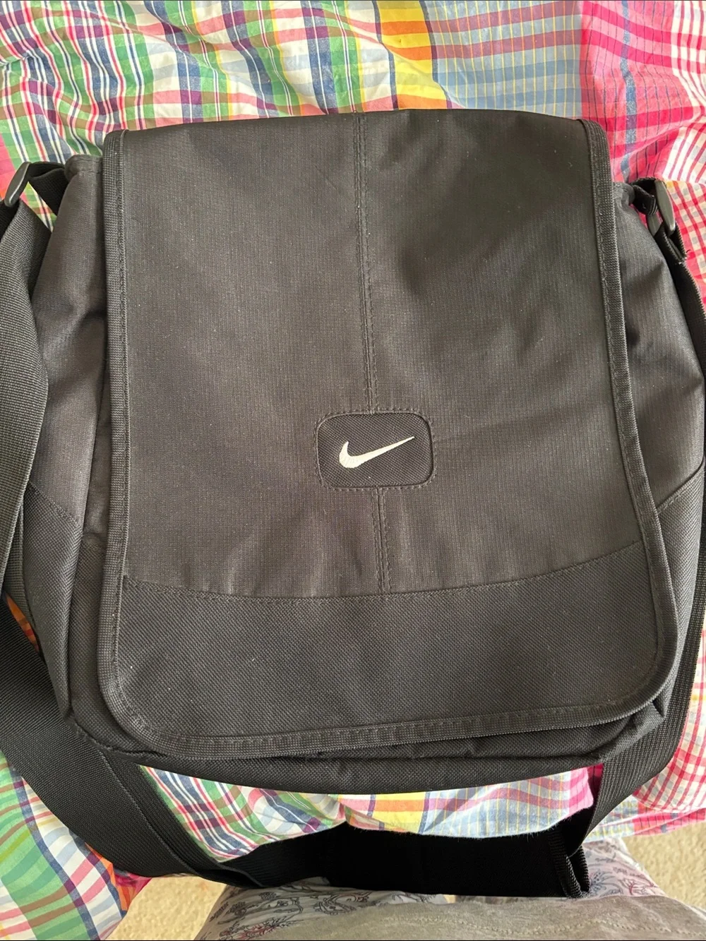 Nike Black Crossbody Messenger Insulated Lunch Bag